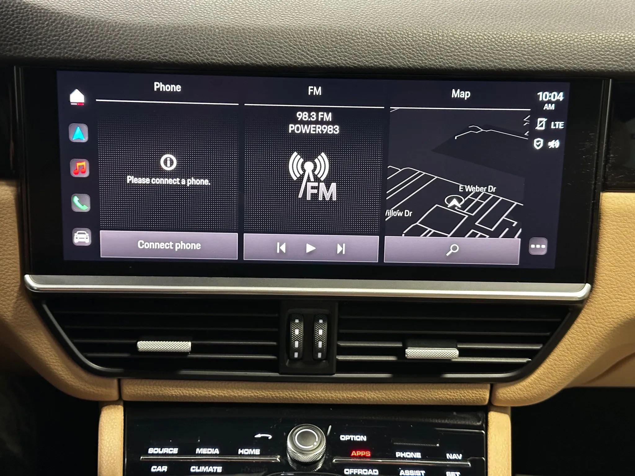 Used 2022 Porsche Cayenne Platinum Edition w/ Premium Package Plus image 36