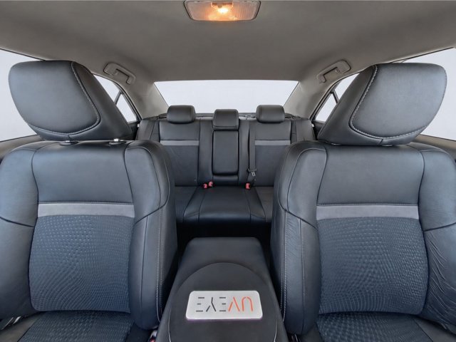 Used 2012 Toyota Camry SE FWD image 29