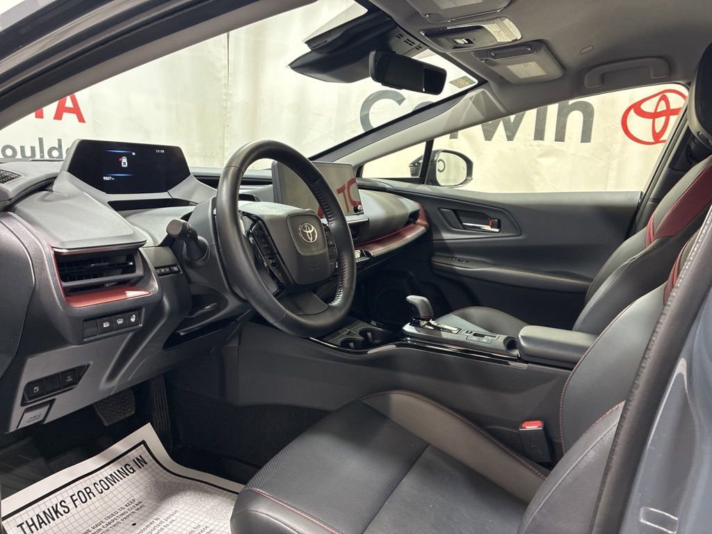 Used 2025 Toyota Prius Plug-In Hybrid FWD image 23