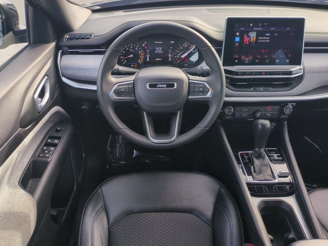 Used 2024 Jeep Compass Latitude AWD/4WD image 30