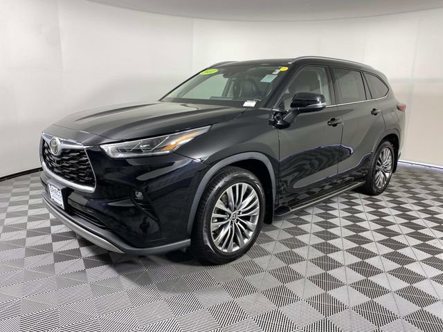 Used 2021 Toyota Highlander Platinum AWD/4WD image 4