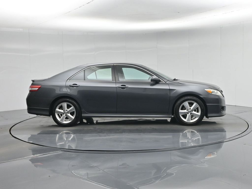 Used 2010 Toyota Camry SE image 25