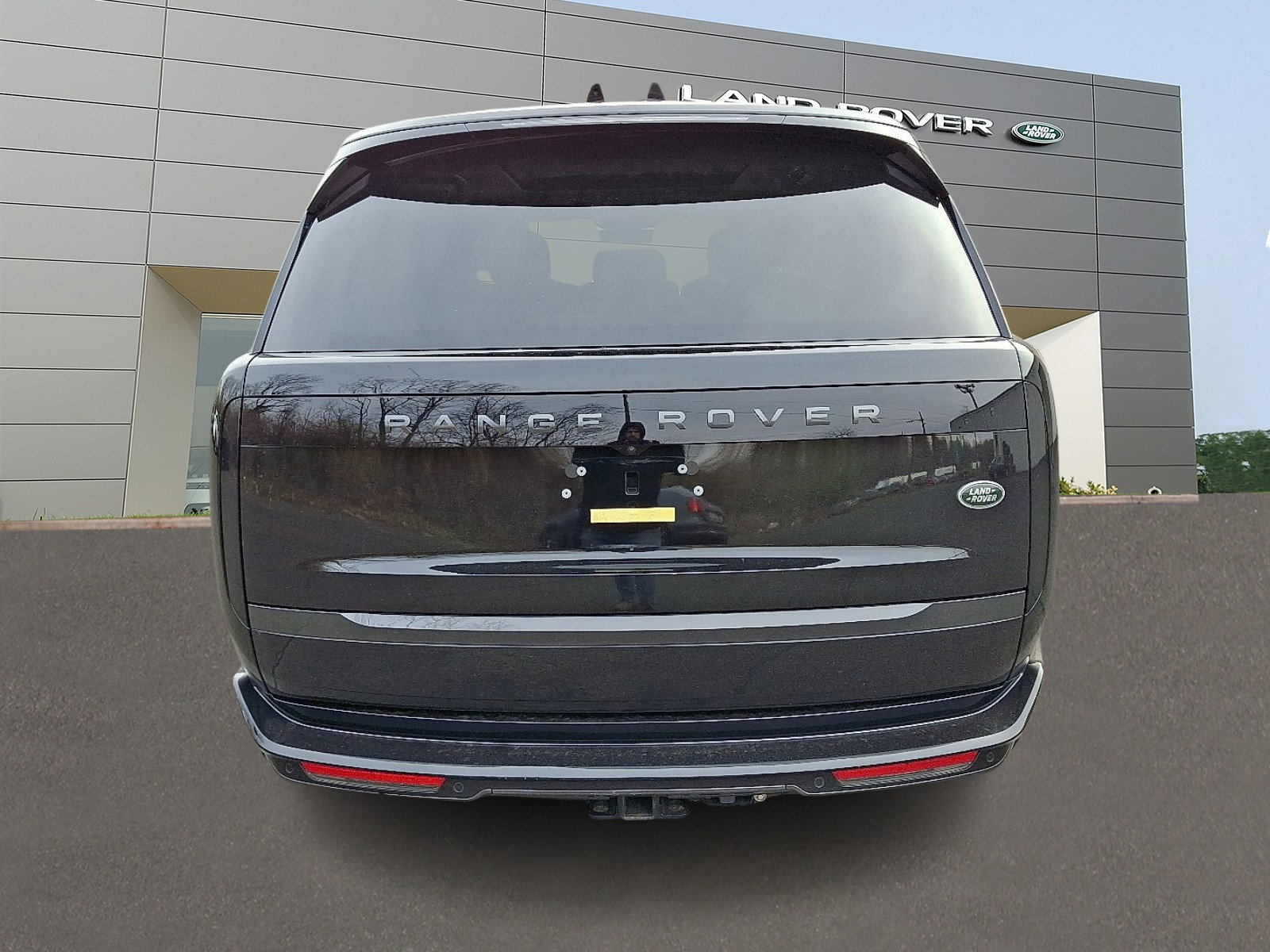Used 2023 Land Rover Range Rover SE image 7