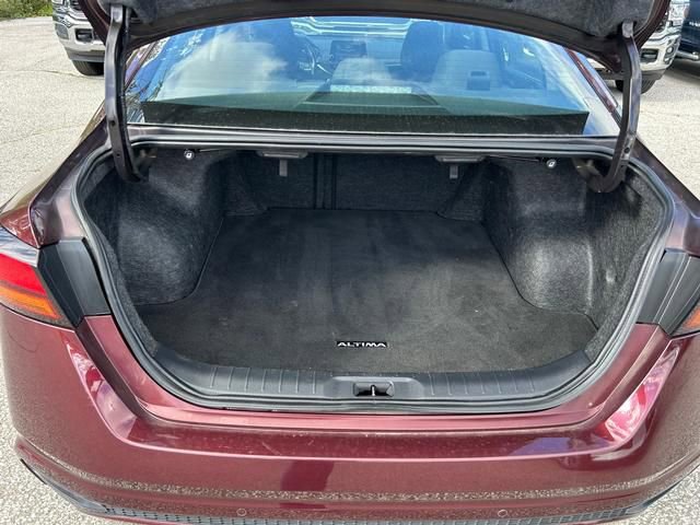 Used 2023 Nissan Altima 2.5 SV FWD image 26