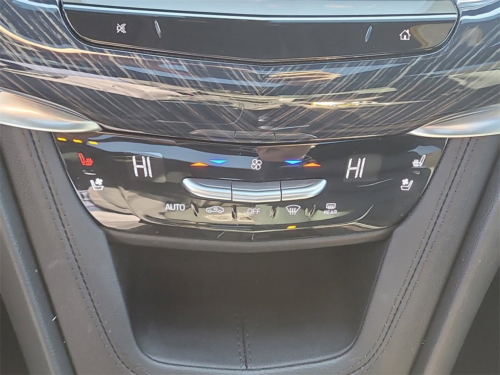 Used 2024 Cadillac XT6 Premium Luxury w/ Technology Package image 26