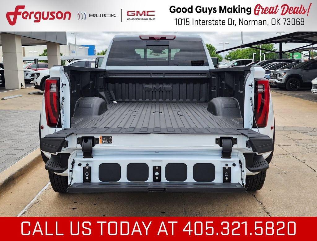 New 2026 GMC Sierra 3500 Denali Ultimate AWD/4WD image 53