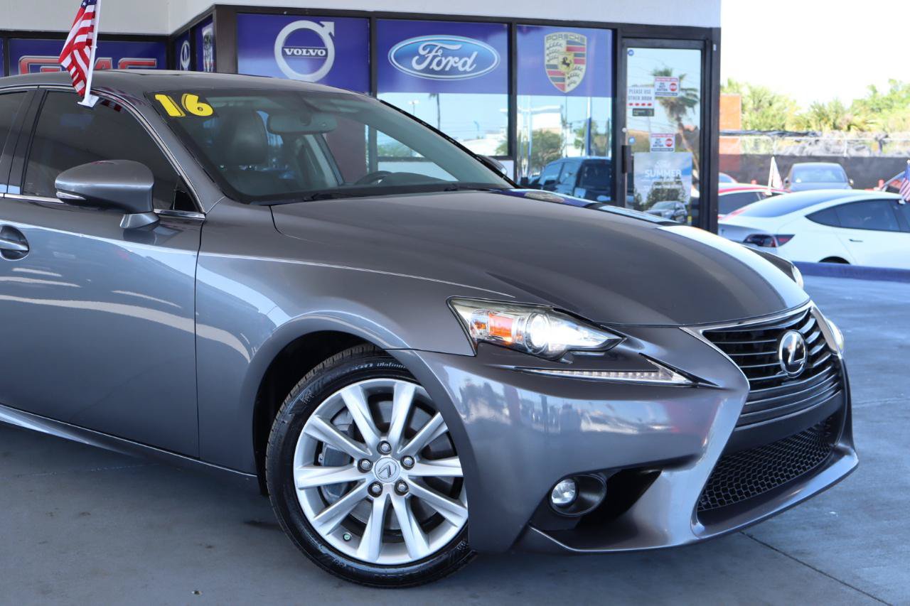 Used 2016 Lexus IS 200t RWD image 2