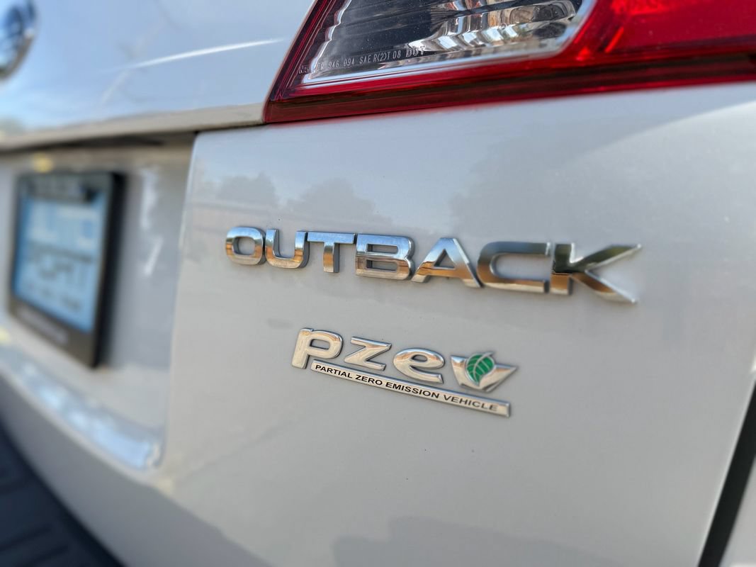 Used 2014 Subaru Outback 2.5i AWD/4WD image 26