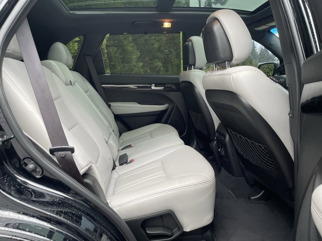 Used 2014 Kia Sorento SX w/ 3rd Row Package image 22