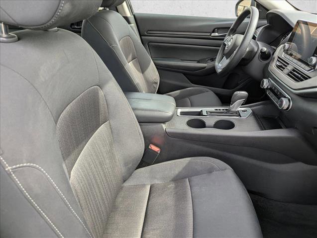 Used 2025 Nissan Altima 2.5 SV image 26