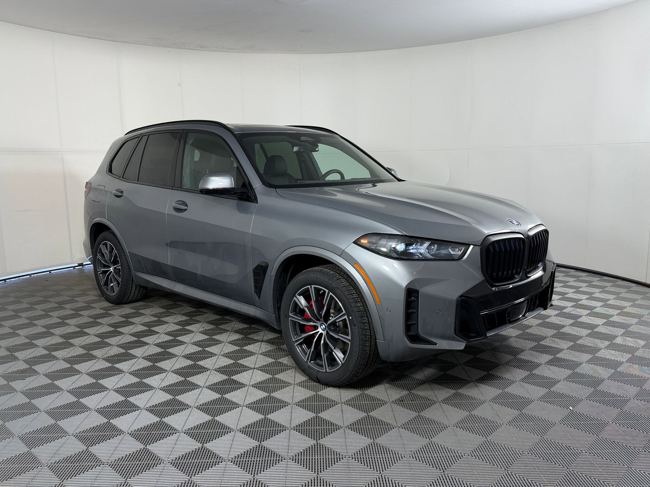 New 2026 BMW X5 sDrive40i w/ M Sport Package RWD image 7