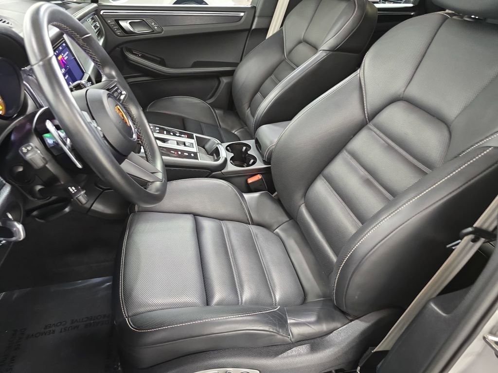 Certified 2023 Porsche Macan GTS AWD/4WD image 5