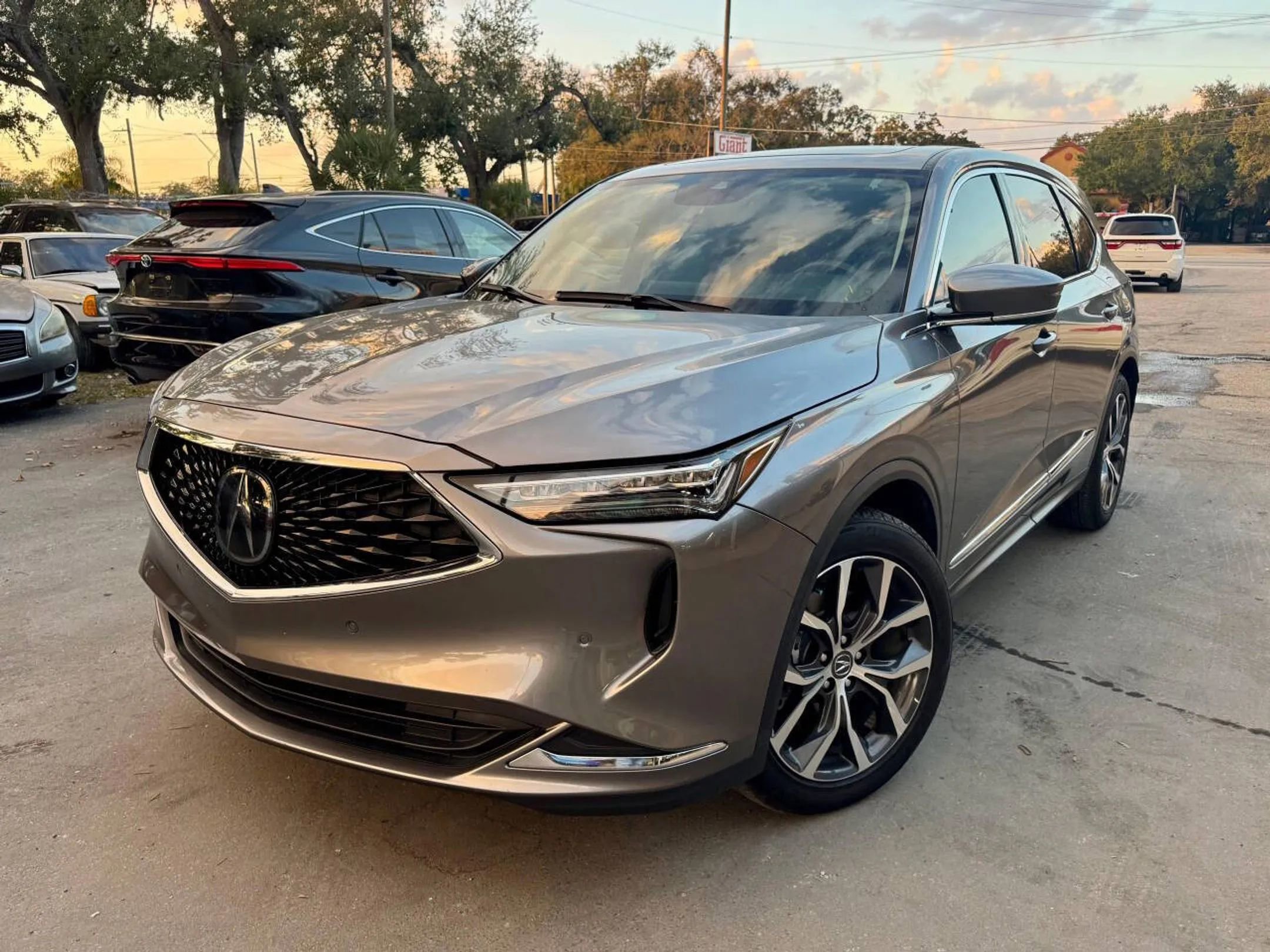 Used 2022 Acura MDX FWD w/ Technology Package image 9