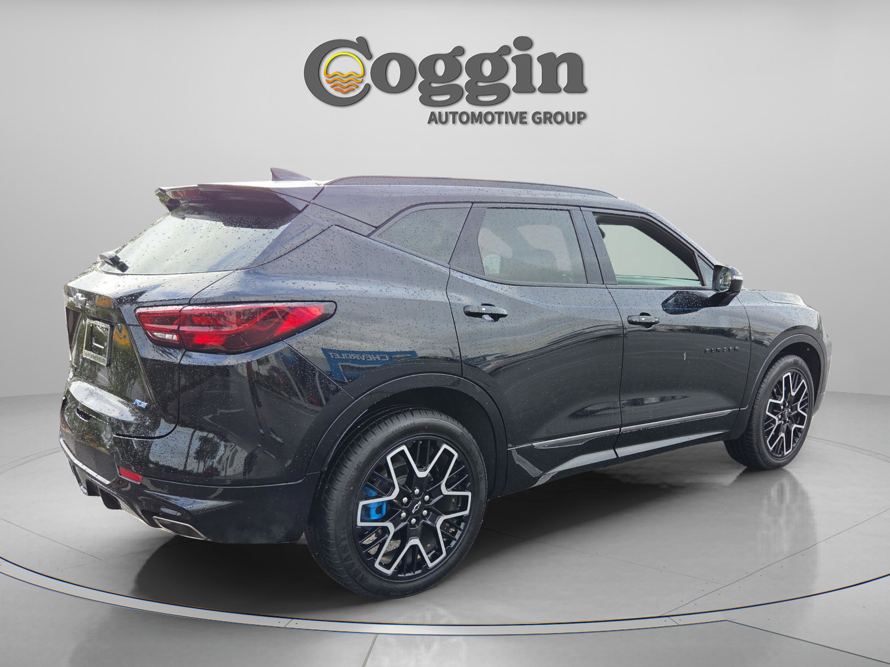 Used 2023 Chevrolet Blazer RS w/ Driver Confidence II Package FWD image 5