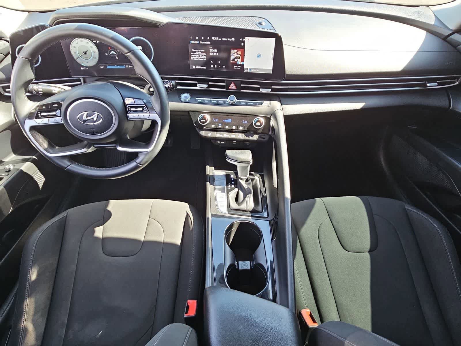Used 2023 Hyundai Elantra SEL w/ Convenience Package FWD image 15