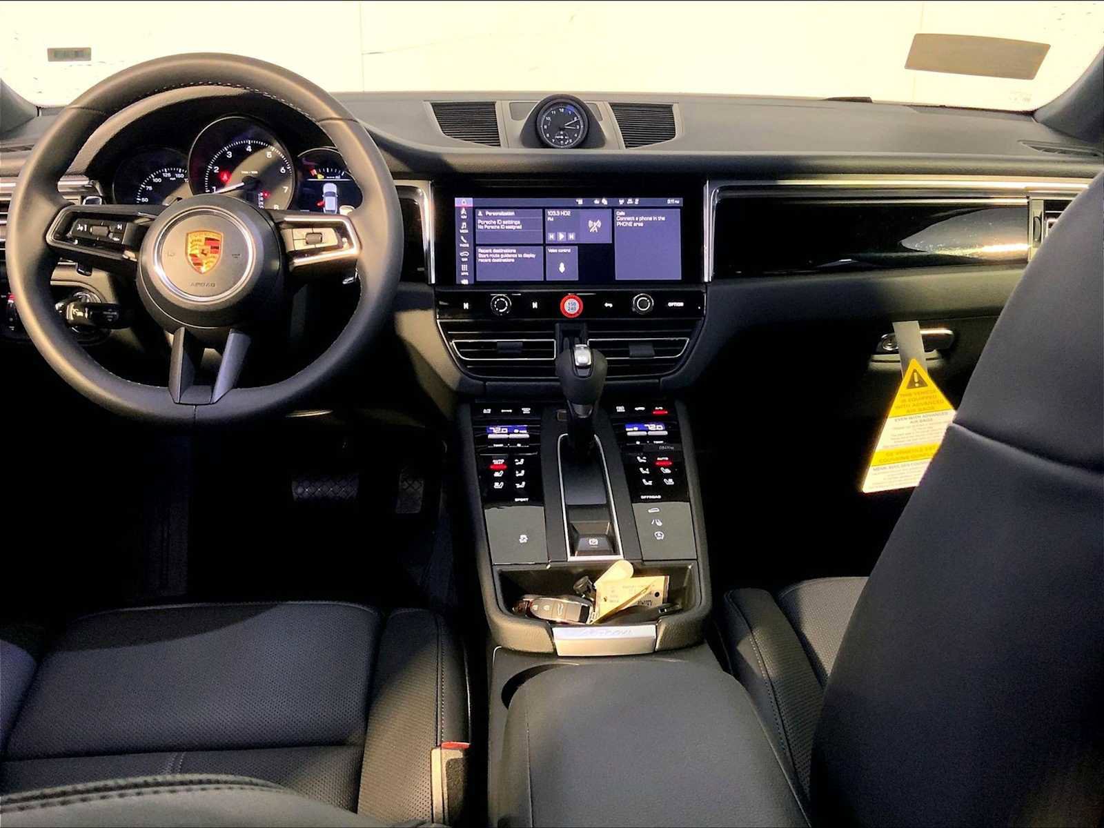 New 2026 Porsche Macan AWD/4WD image 14