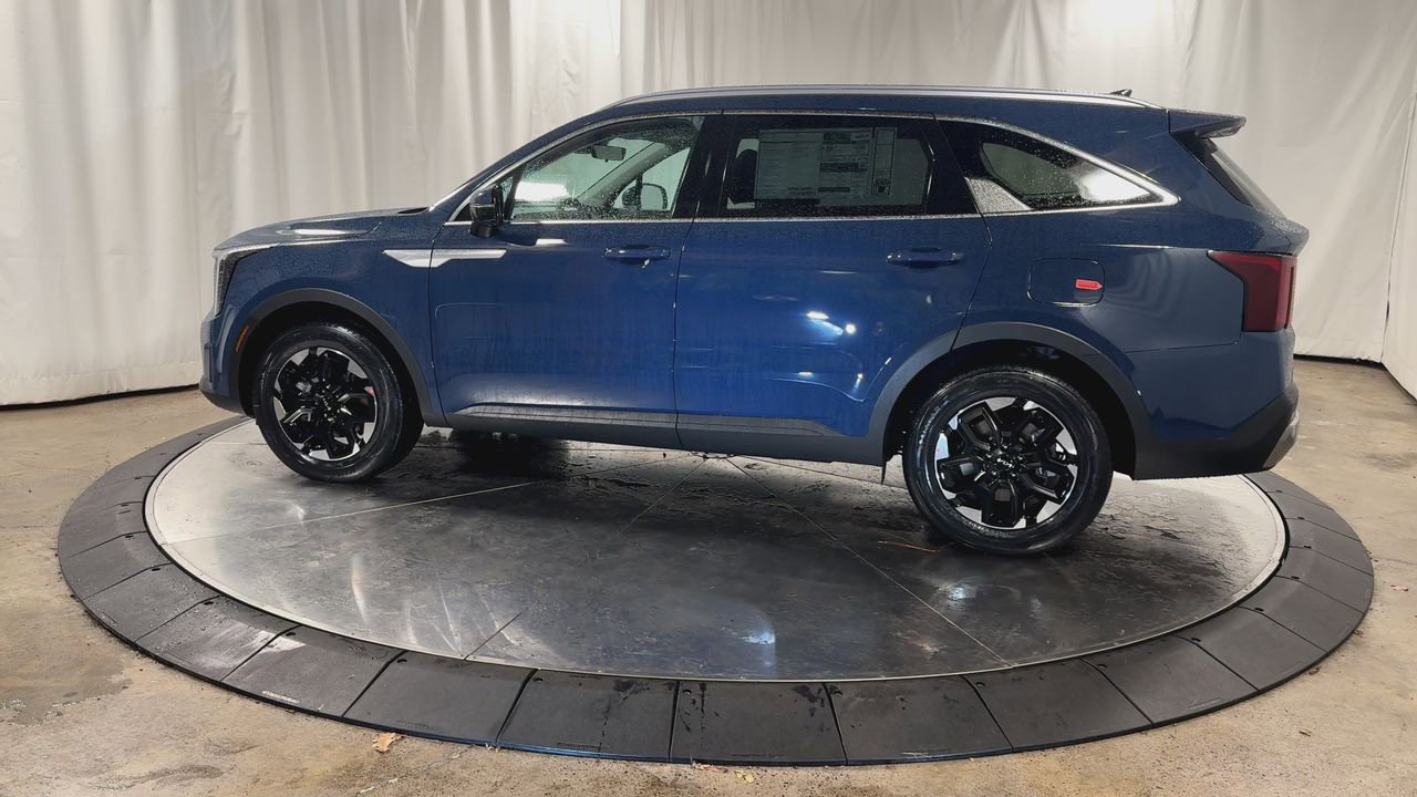 New 2026 Kia Sorento S image 6