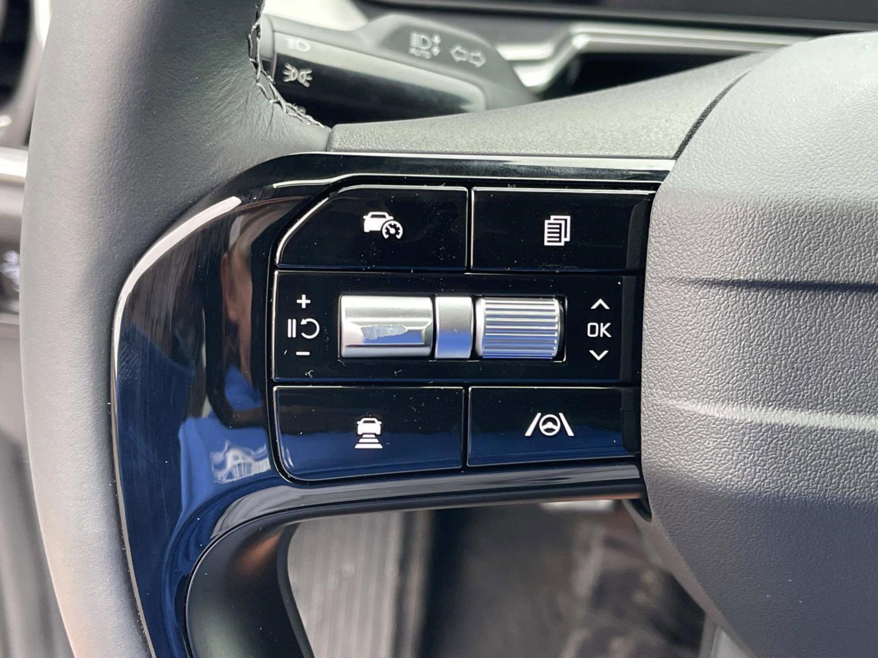 New 2026 Kia Sorento S image 30