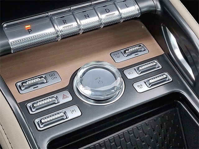 Used 2024 Lincoln Nautilus Reserve w/ Equipment Group 203A image 16