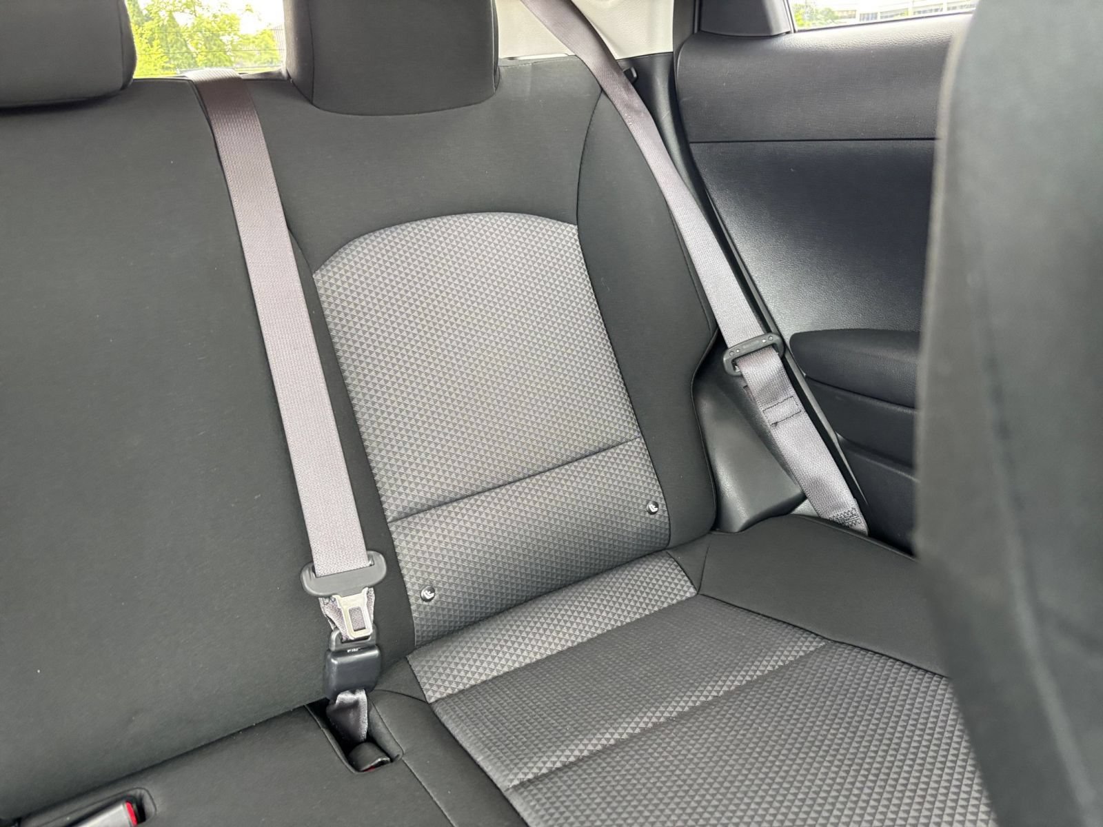 Used 2025 Kia Soul LX w/ LX Technology Package FWD image 34