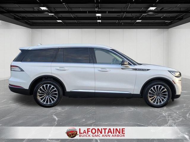 Used 2022 Lincoln Aviator Reserve image 6