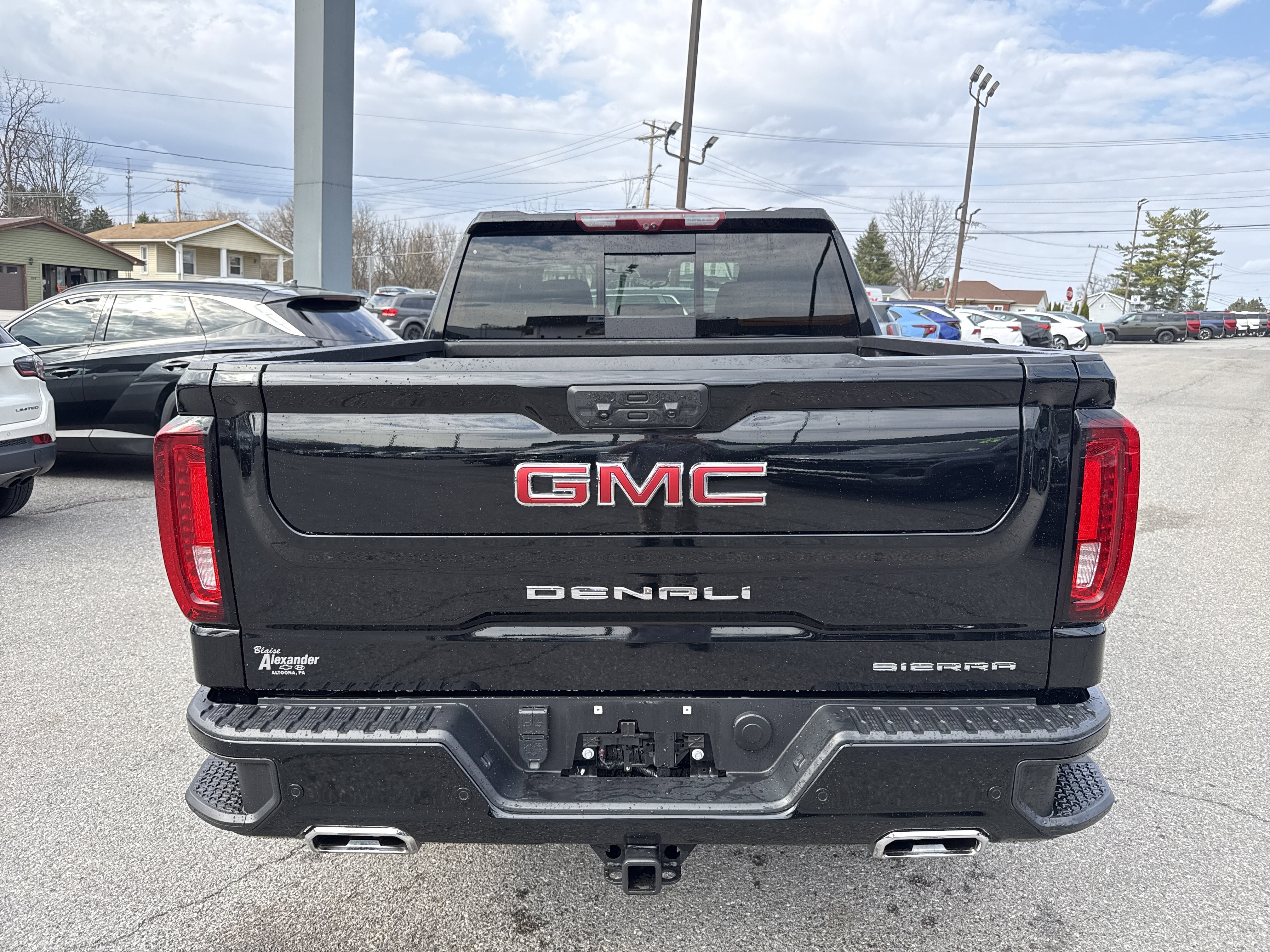 Used 2024 GMC Sierra 1500 Denali w/ Technology Package image 4