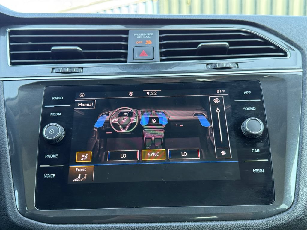Used 2023 Volkswagen Tiguan SE w/ Panoramic Sunroof Package FWD image 16
