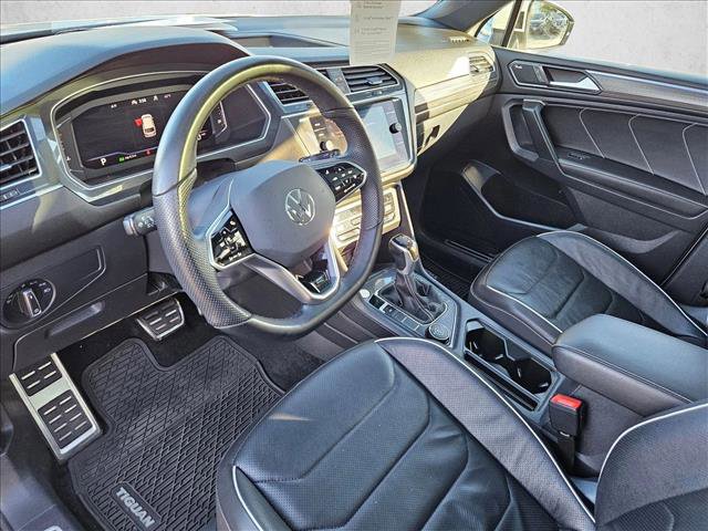 Certified 2024 Volkswagen Tiguan SEL R-Line image 10