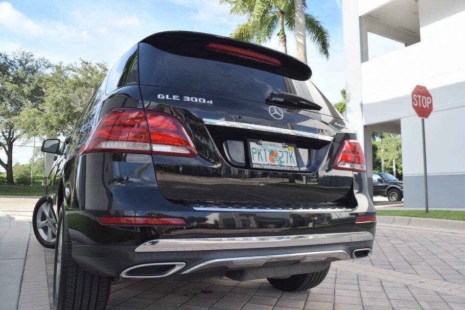 Used 2016 Mercedes-Benz GLE 300d 4MATIC w/ Premium Package image 19
