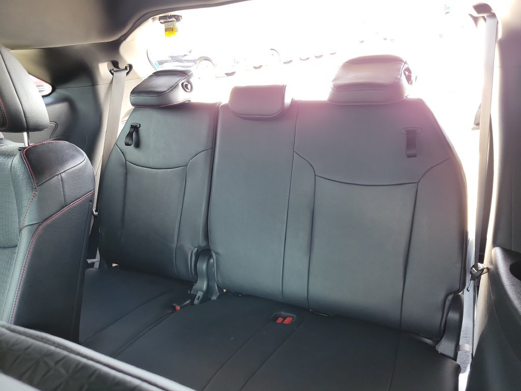 Used 2025 Toyota Sienna XSE FWD image 37