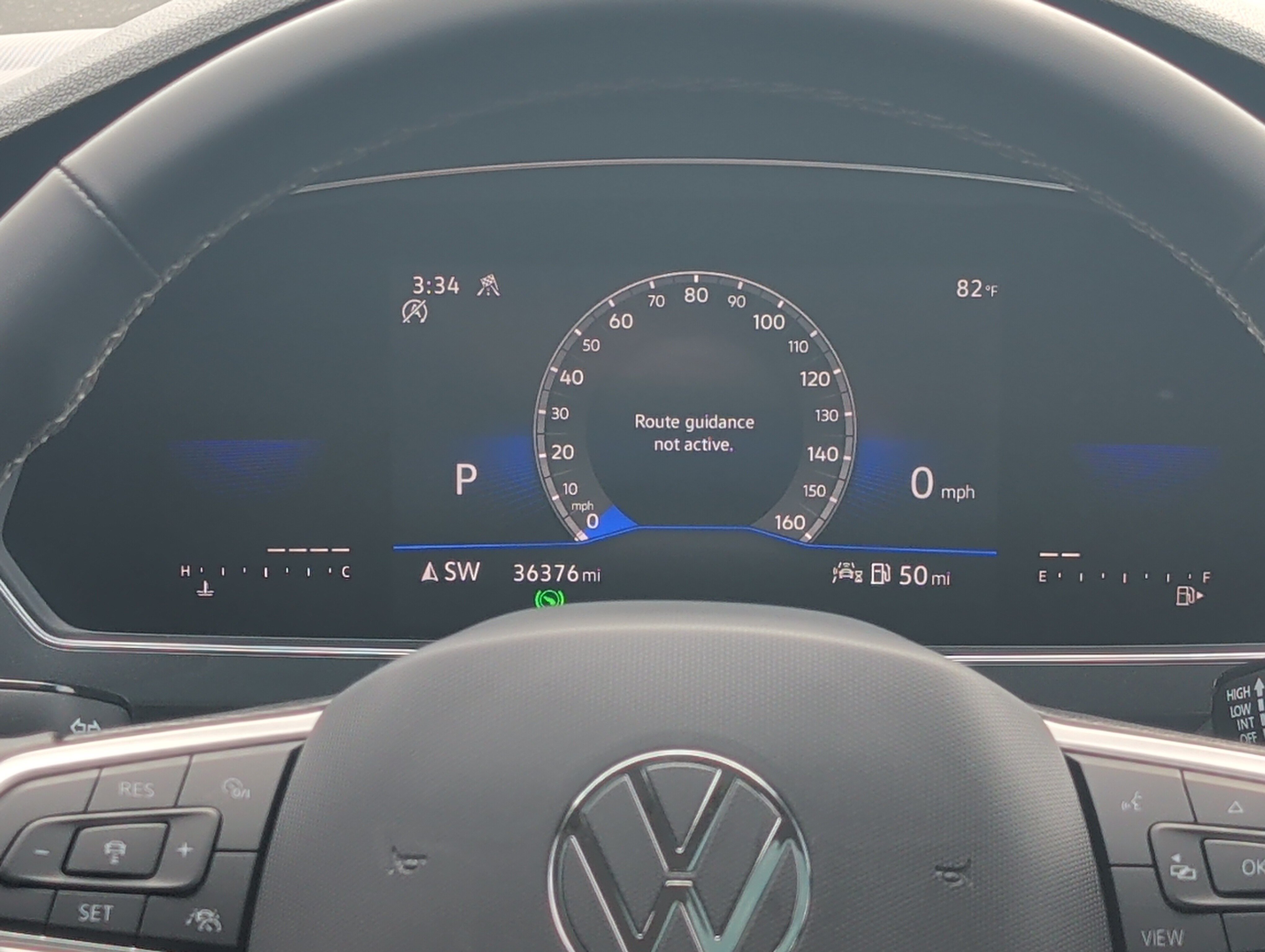 Used 2022 Volkswagen Tiguan SE w/ Panoramic Sunroof Package AWD/4WD image 23