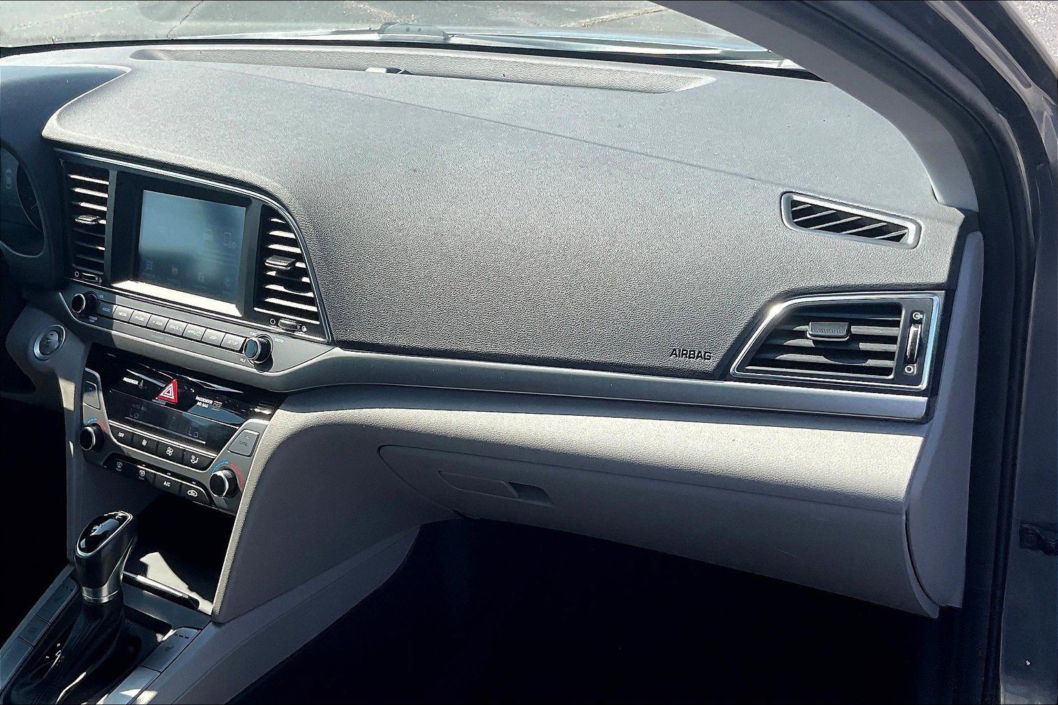 Used 2018 Hyundai Elantra Value Edition image 17