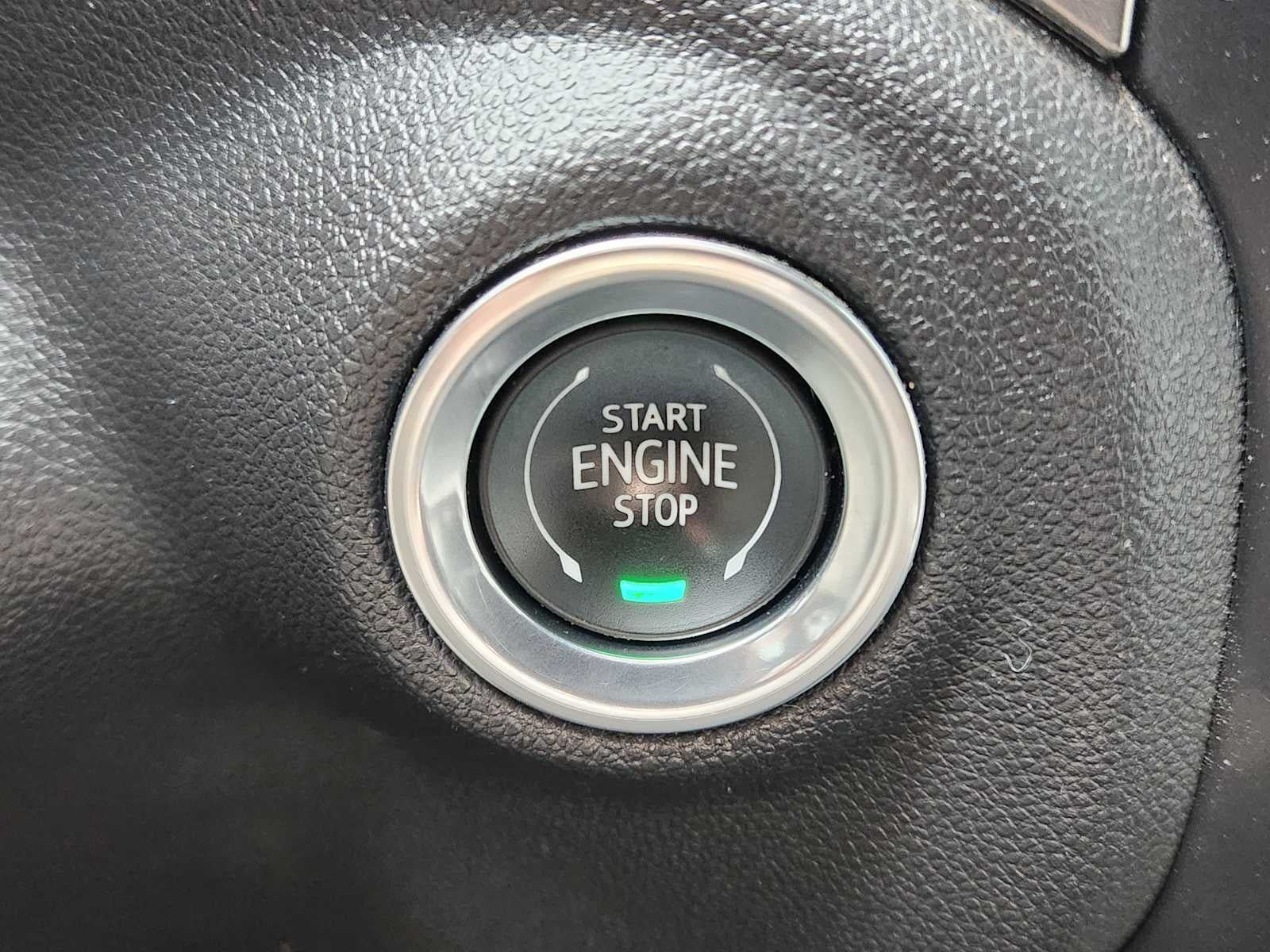Used 2021 Chevrolet Silverado 1500 LT AWD/4WD image 24