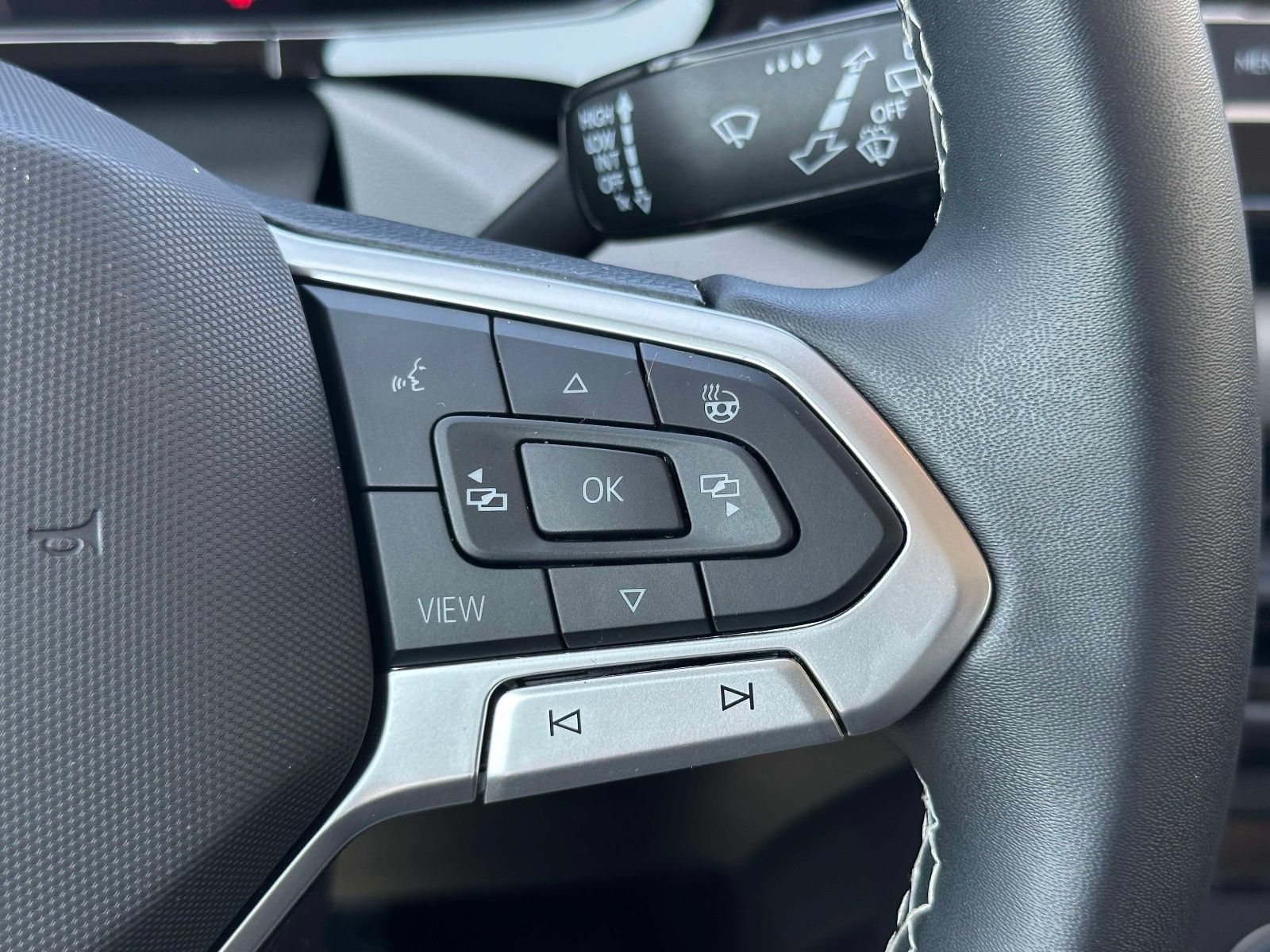 Certified 2022 Volkswagen Taos S AWD/4WD image 23