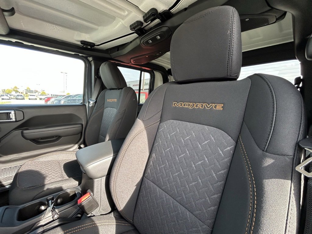 New 2026 Jeep Gladiator Mojave image 14