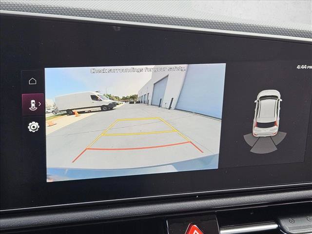 Used 2023 Kia Niro EX FWD image 13