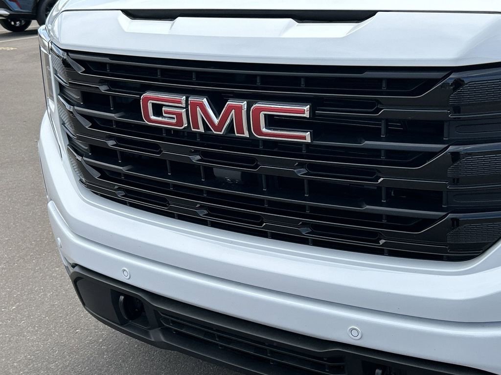 Used 2025 GMC Sierra 1500 Elevation image 30