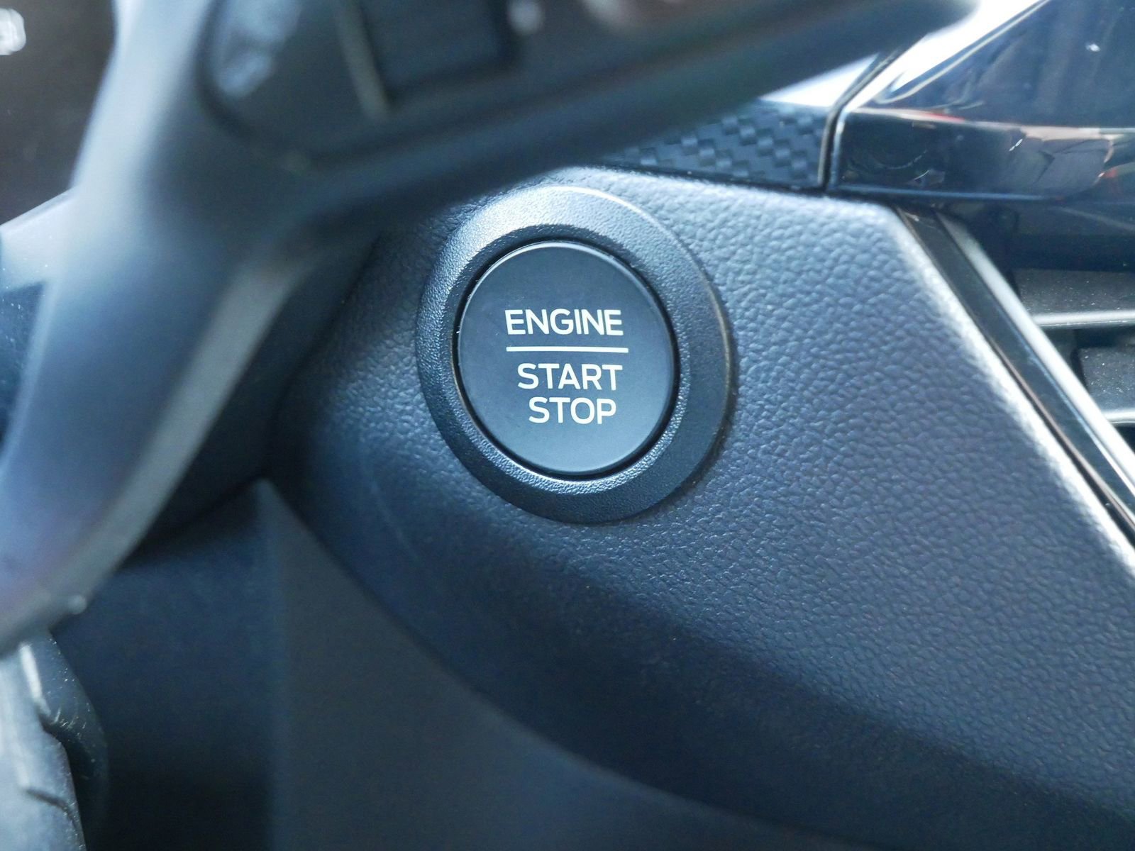 Certified 2025 Ford Escape ST-Line image 30