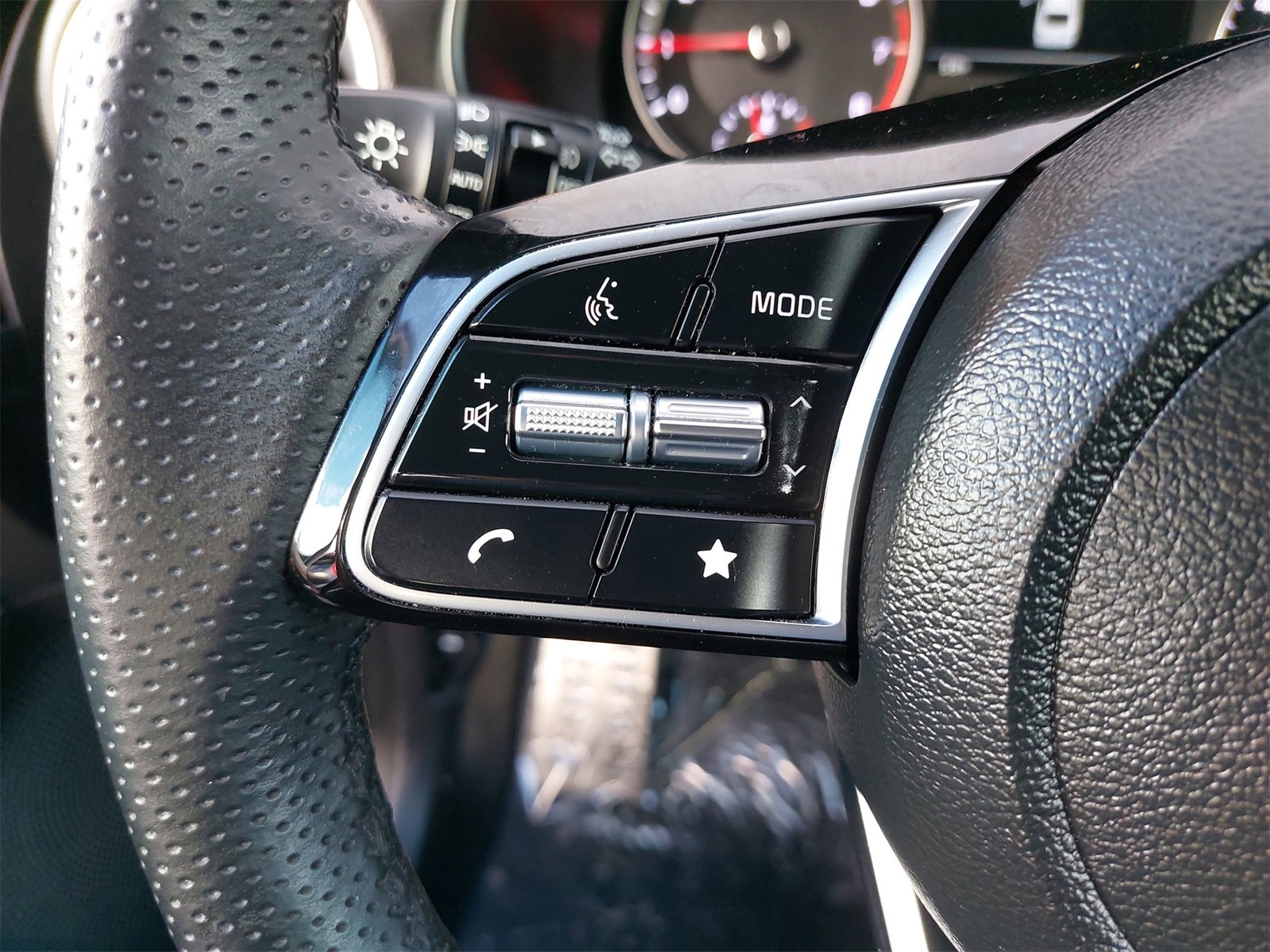 Certified 2023 Kia Forte GT-Line w/ GT-Line Technology Package image 18