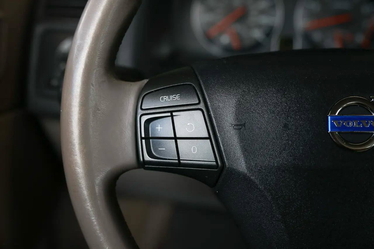 Used 2008 Volvo C70 T5 FWD image 28