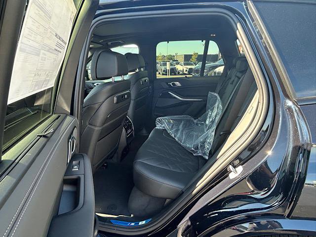 New 2026 BMW X5 M60i image 5