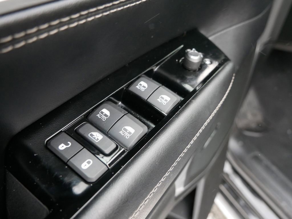 Used 2024 Jeep Wagoneer Series III image 16