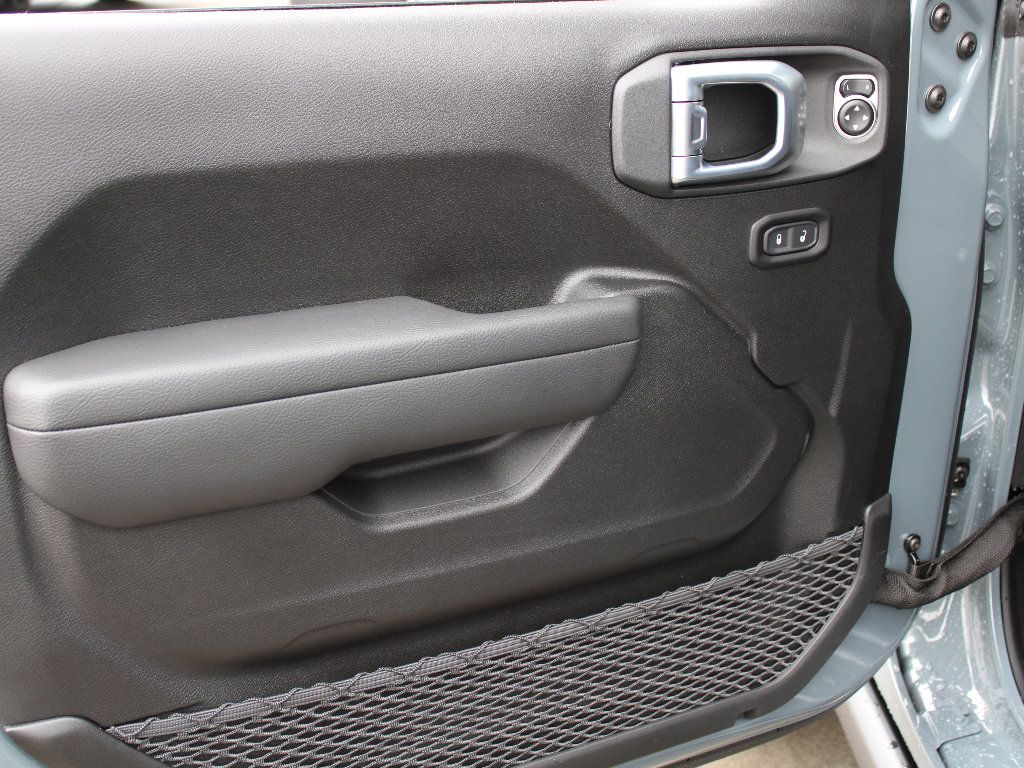 New 2026 Jeep Wrangler Sport AWD/4WD image 9