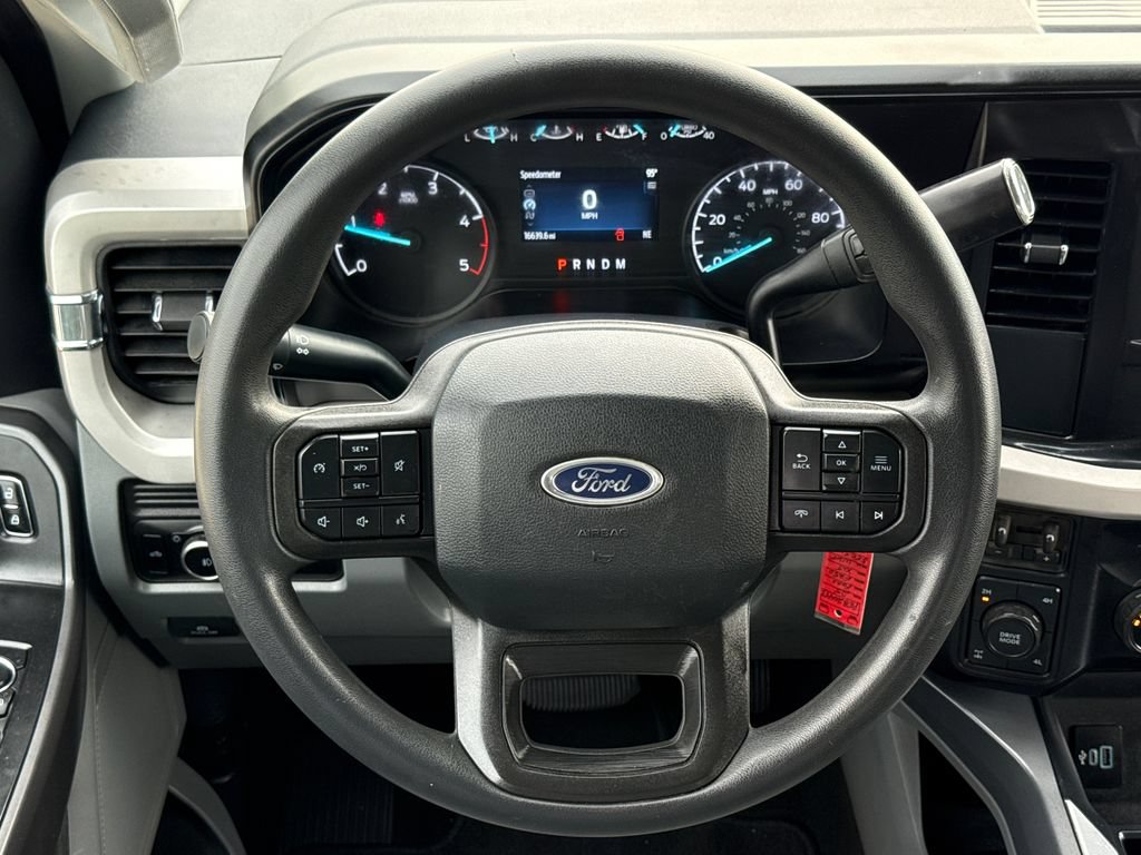 Used 2025 Ford F250 XLT w/ FX4 Off-Road Package AWD/4WD image 13