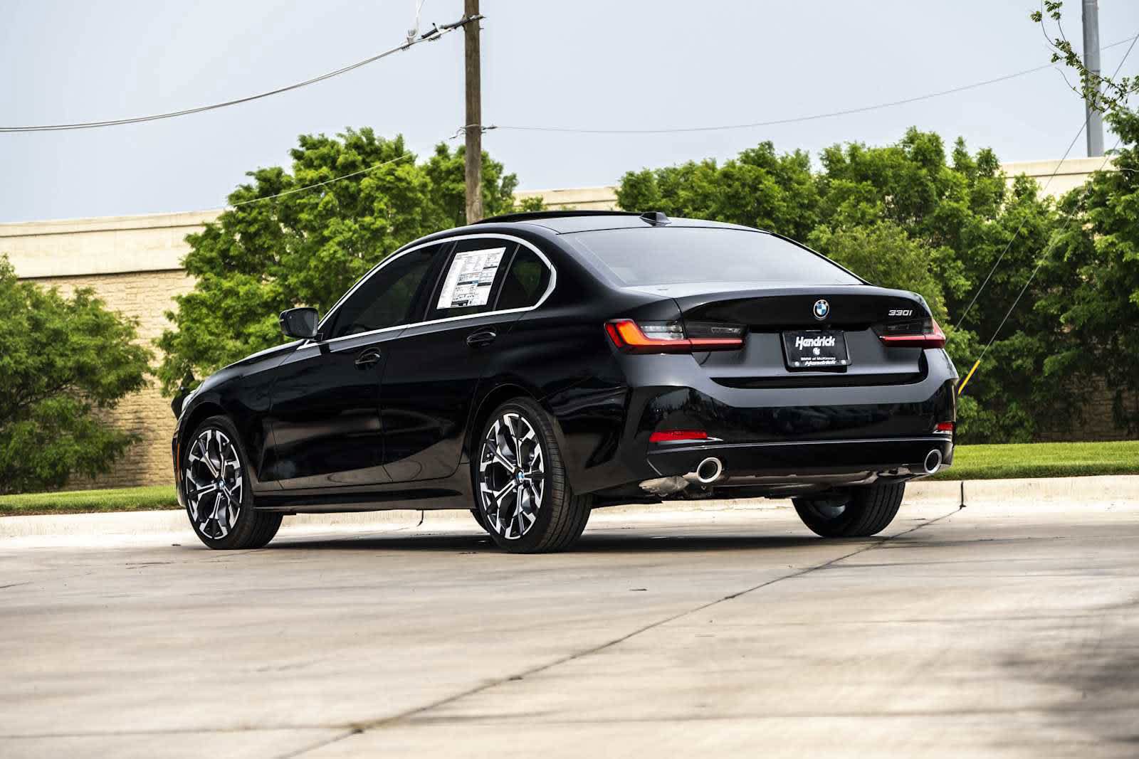 Used 2025 BMW 330i Sedan w/ Convenience Package RWD image 2