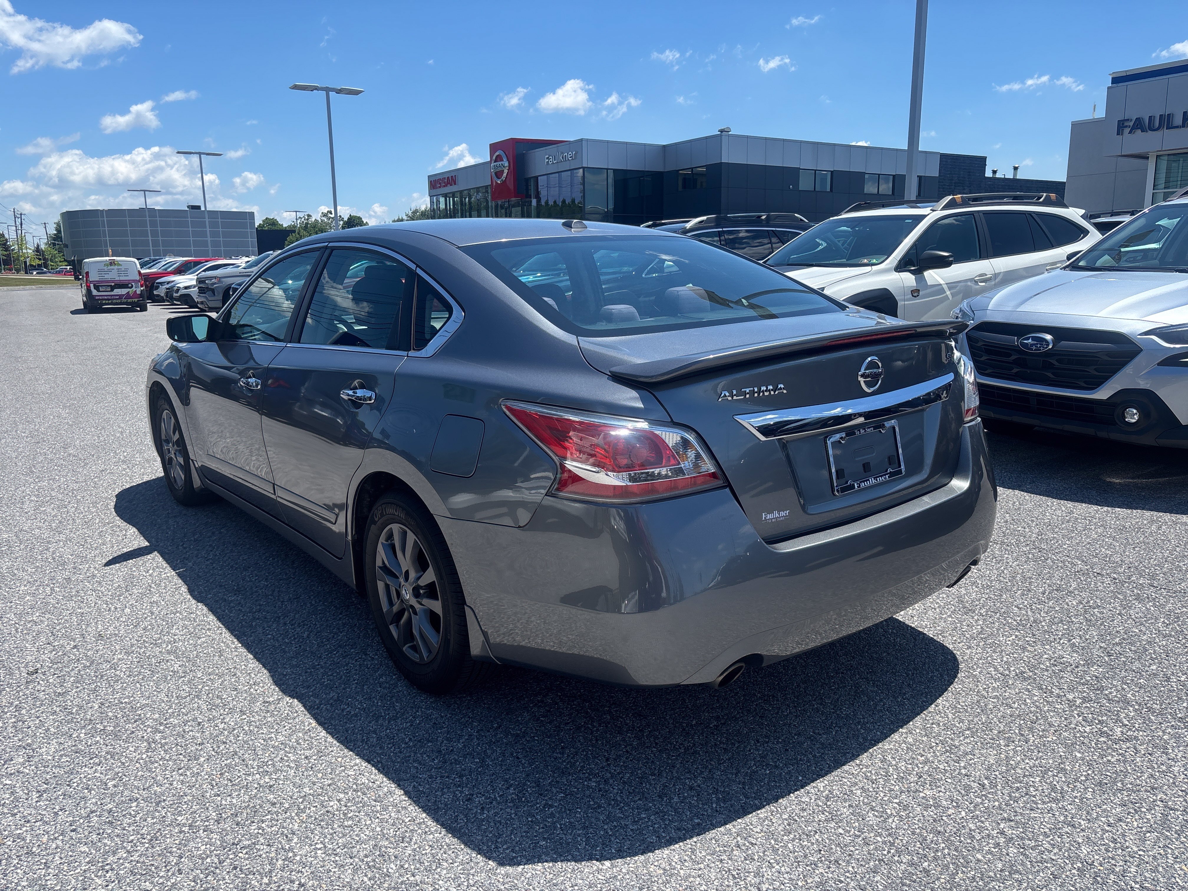 Used 2015 Nissan Altima 2.5 S w/ Sport Value Package FWD image 17