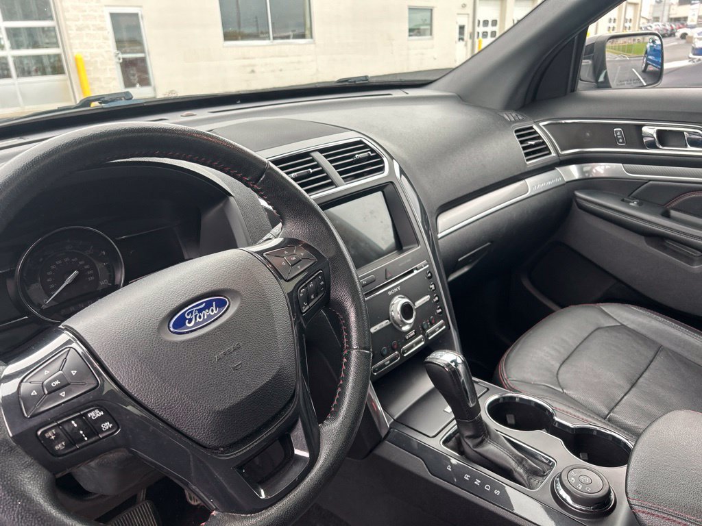 Used 2018 Ford Explorer Sport w/ Equipment Group 401A AWD/4WD image 7
