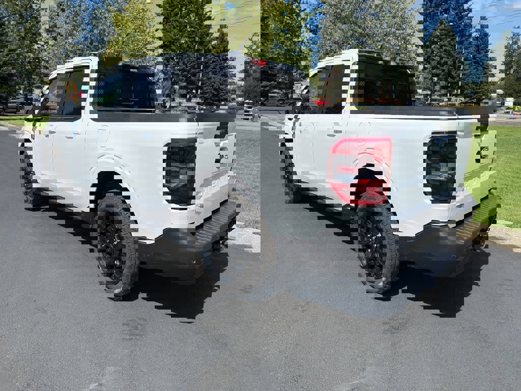 New 2025 Ford Maverick Lariat w/ Black Appearance Package image 5