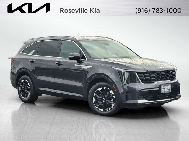Certified 2025 Kia Sorento S FWD image 1