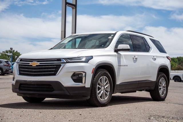 Used 2023 Chevrolet Traverse LT
